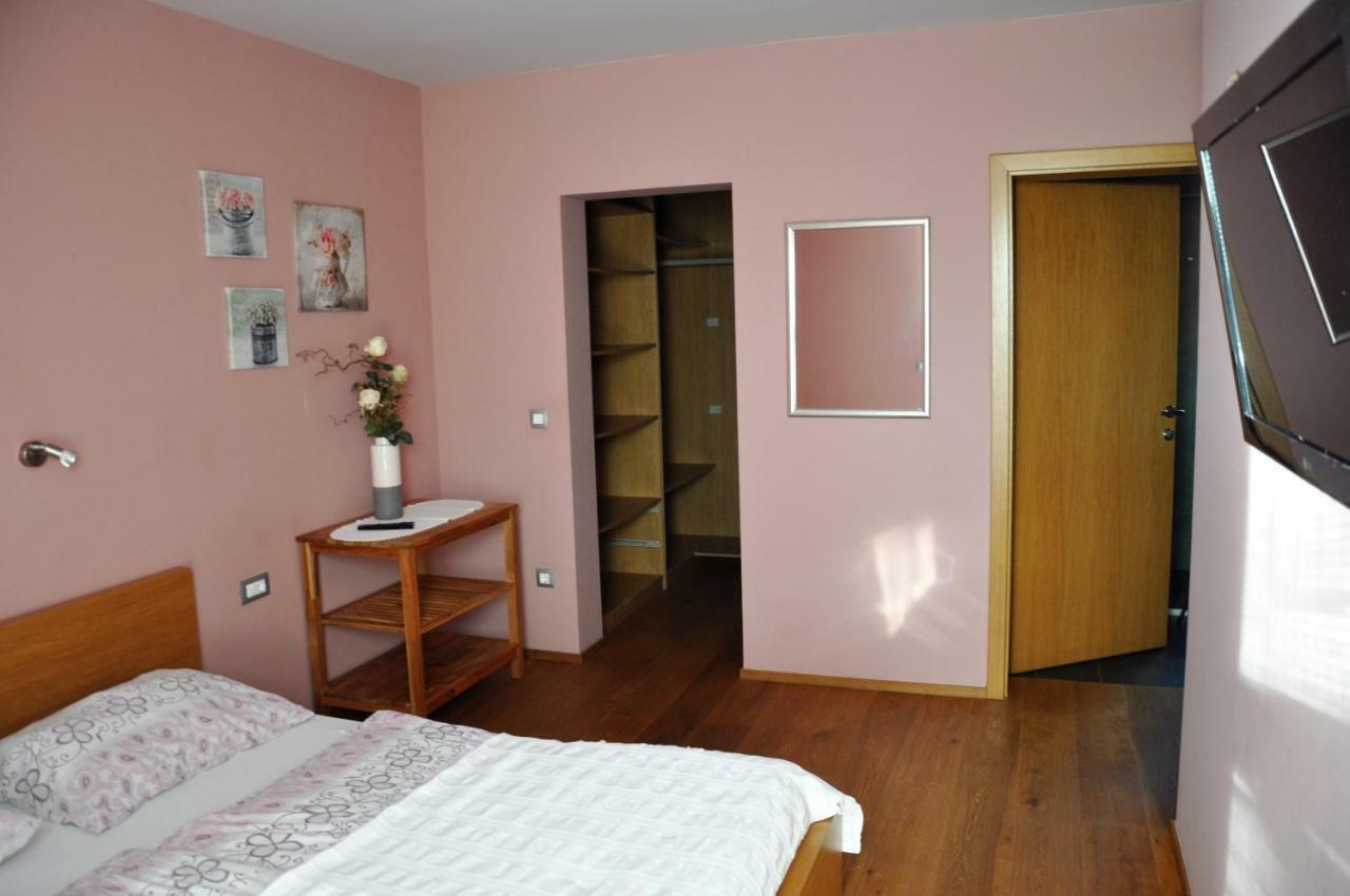 Apartma Rosa Spodnji Otok Esterno foto